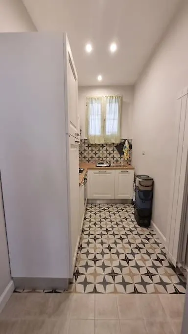L'Uoro Apartment Carini 0*,